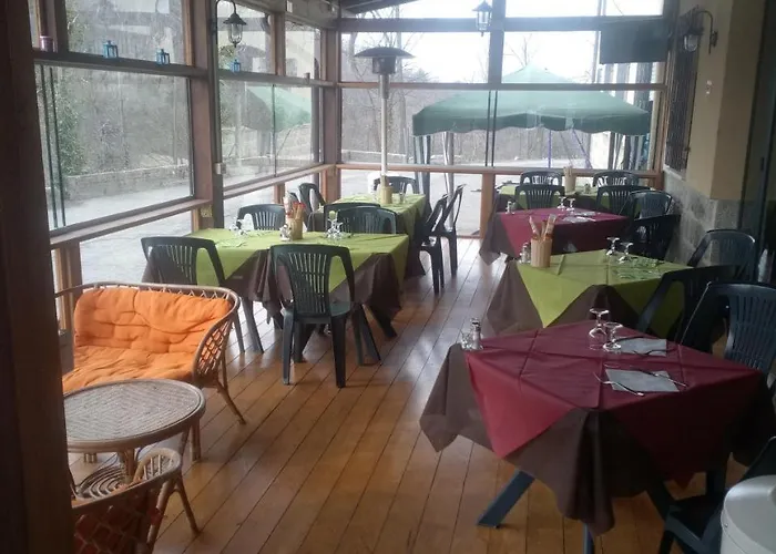 Bed & Breakfast London Cafe 3*