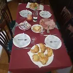 Bed & Breakfast London Cafe 3*