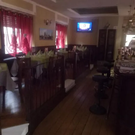 London Cafe 3* Castelnovo ne' Monti