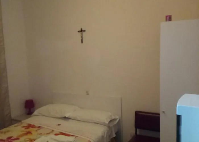 London Cafe 3* Castelnovo ne' Monti